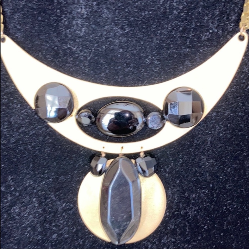 🍉 Brushed gold and black bold statement necklace